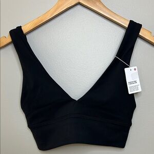 NWT Lululemon Align V-Neck Bra Size‎ 4 A/B Cup Black